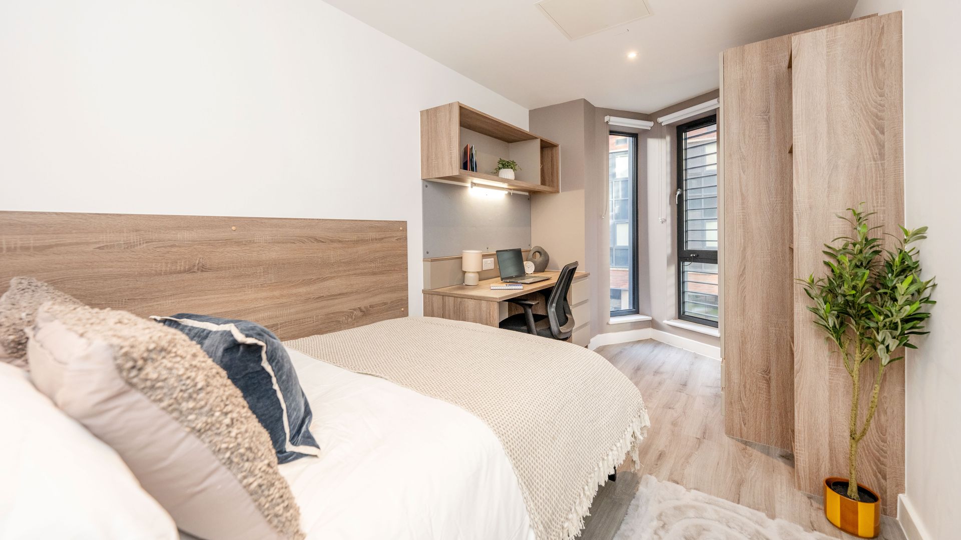 Deluxe Ensuite