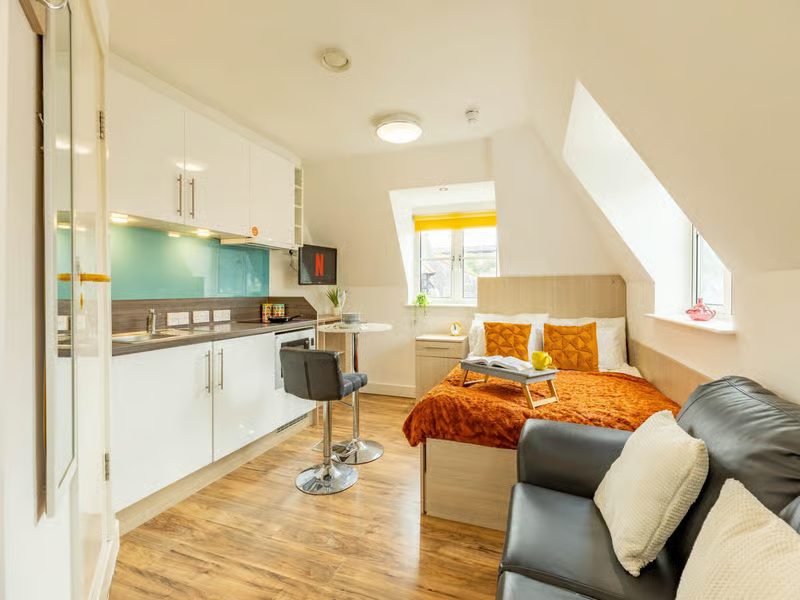 Top Floor Classic Studio